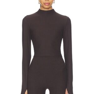 Beyond Yoga Brown Mock Neck Long Sleeve Crop Top